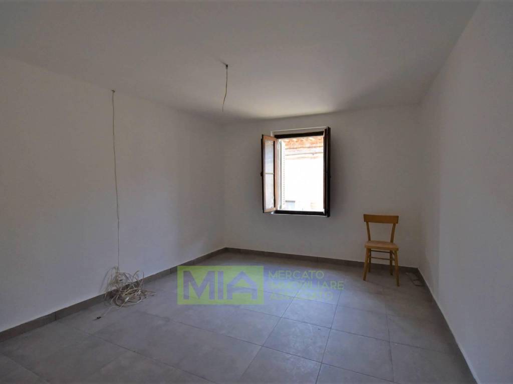 Appartamento a Sant'angelo in pontano in Via De' Guarutti - Foto 5