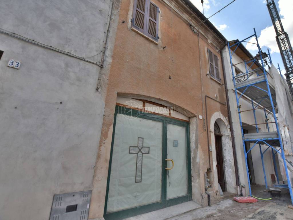 Casa indipendente a Belforte del chienti in Via San Giovanni 39 - Foto 2