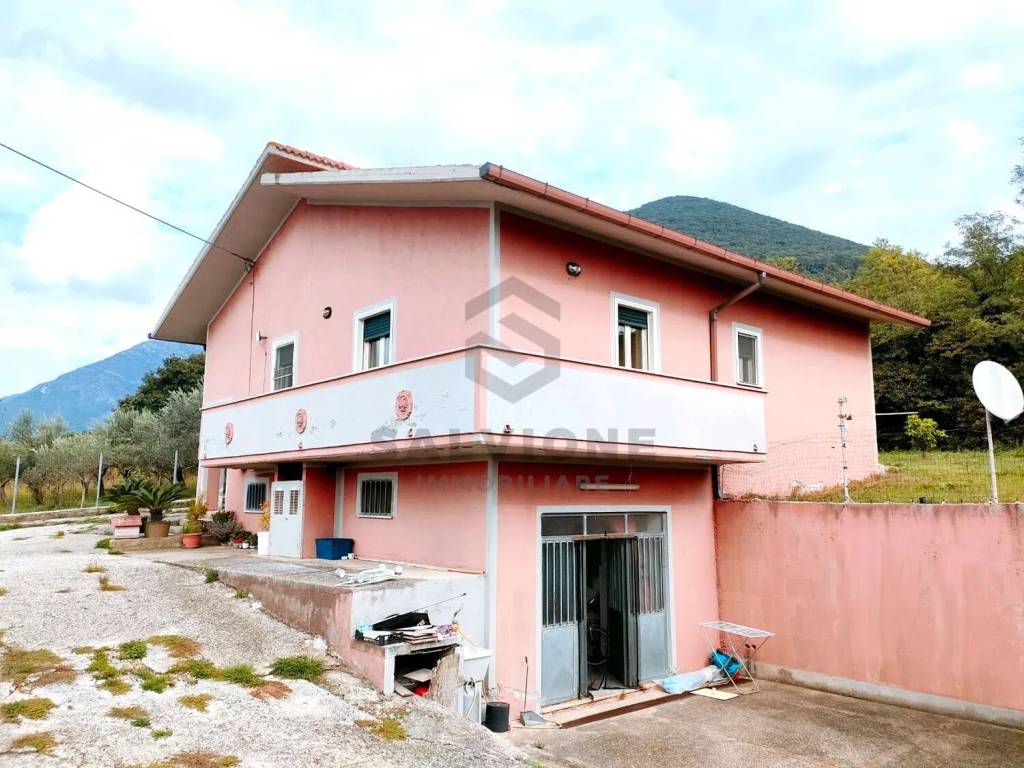 Villa a San salvatore telesino in Via Flavio Gioia - Foto 3