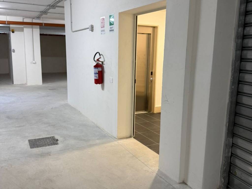 a Mugnano di napoli in Via Cristoforo Colombo, 33 - Foto 3