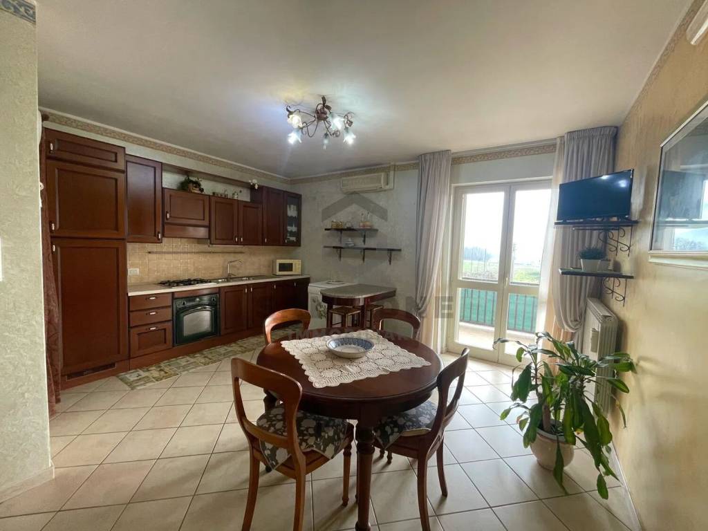 Appartamento a Amorosi in Via Iv Novembre - Foto 5