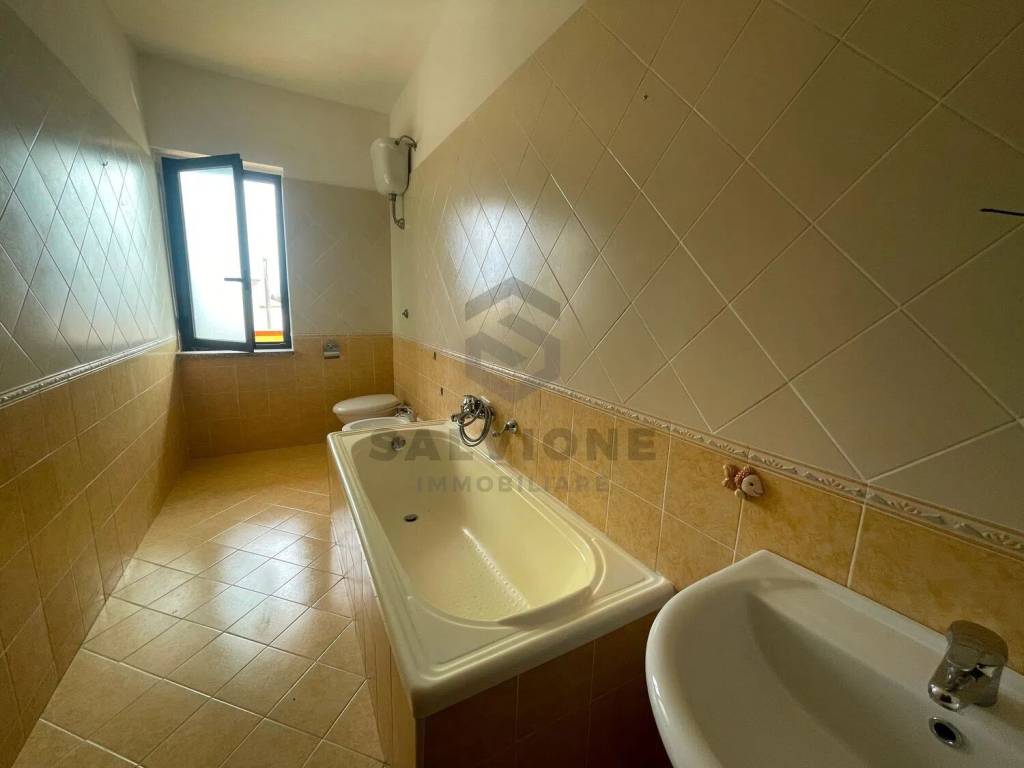 Appartamento a Amorosi in Via San Salvatore, 83 - Foto 5