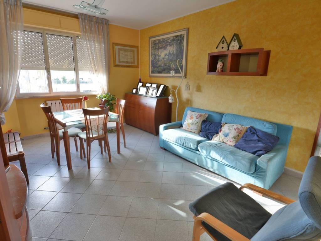 Appartamento a Montecassiano in Via Tambroni - Foto 4