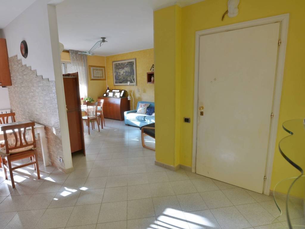 Appartamento a Montecassiano in Via Tambroni - Foto 5