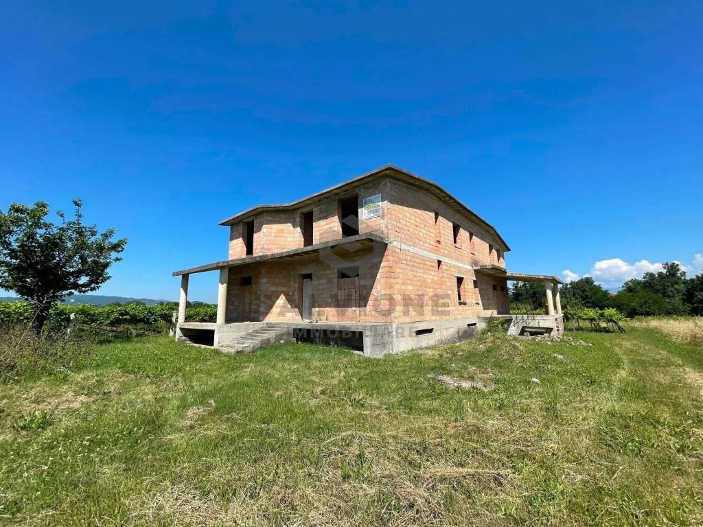 Casa indipendente a Amorosi in Via Piana S.N.C. - Foto 2