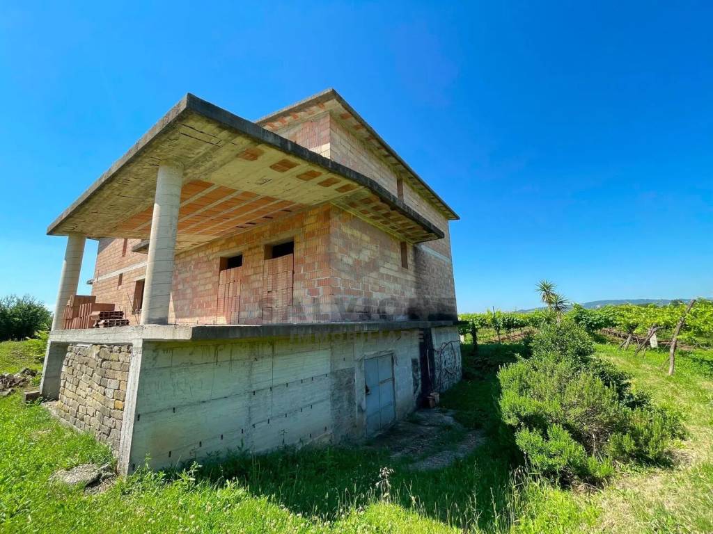 Casa indipendente a Amorosi in Via Piana S.N.C. - Foto 4