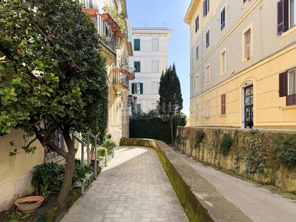 Appartamento a Napoli in Via Giacomo Puccini - Foto 5