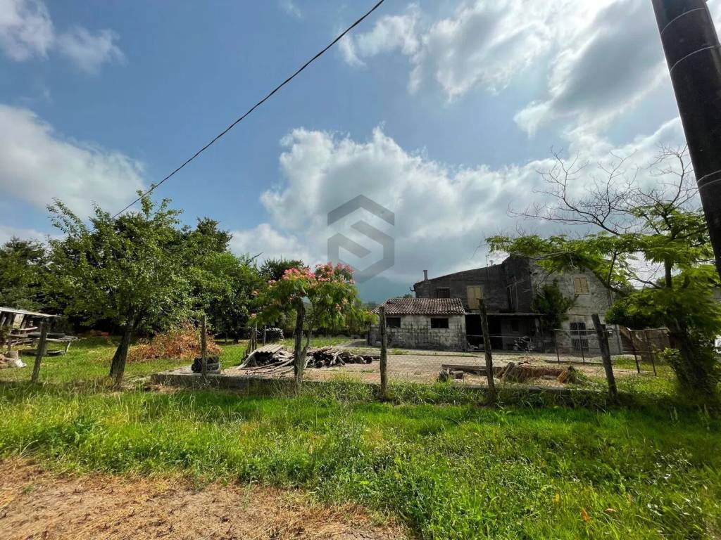 Rustico / casale a Faicchio in Strada Interpoderale Contrada Ceci, 28 - Foto 3