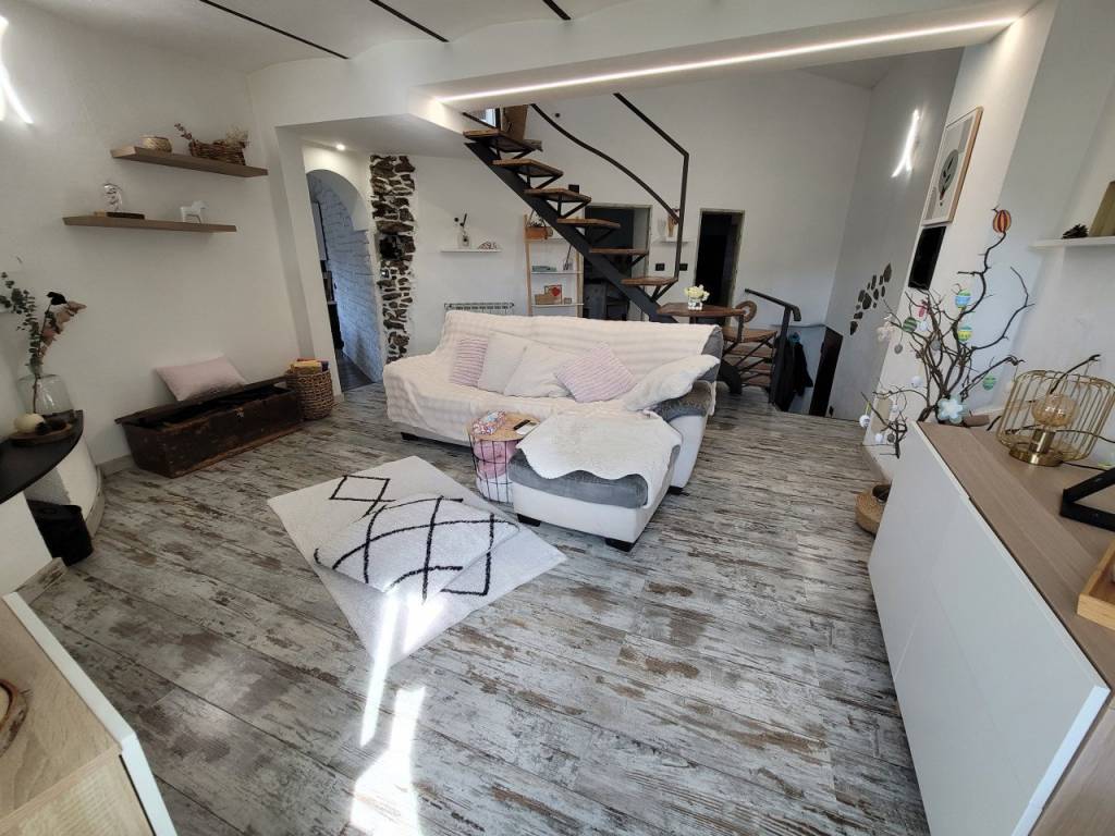 Appartamento a Vado ligure in via Cunio - Foto 2