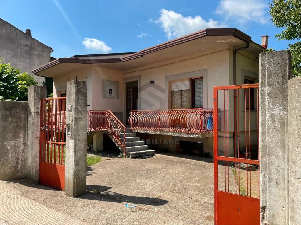 Villa a Frasso telesino in Via Bianca Erba - Foto 2