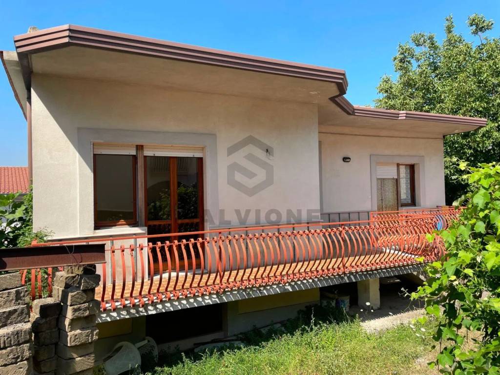 Villa a Frasso telesino in Via Bianca Erba - Foto 3