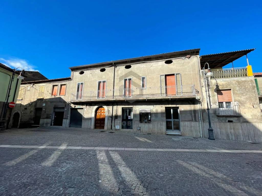Villa a Solopaca in Piazza Vittoria - Foto 2