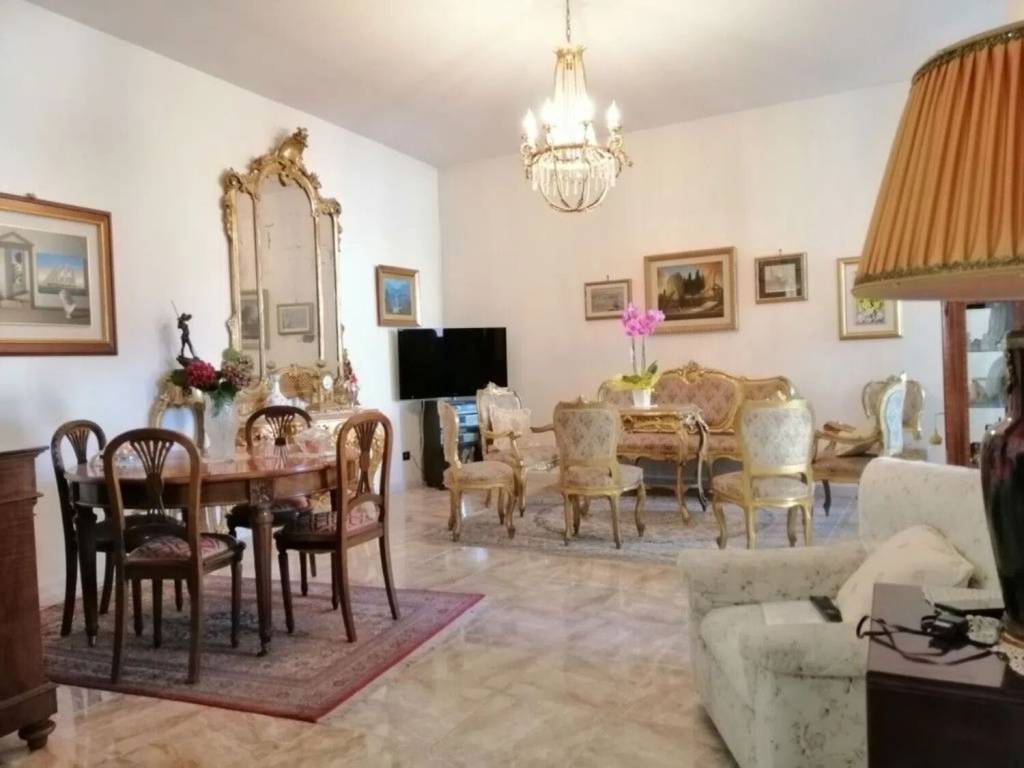Villa a Amorosi in Via Volturno - Foto 2