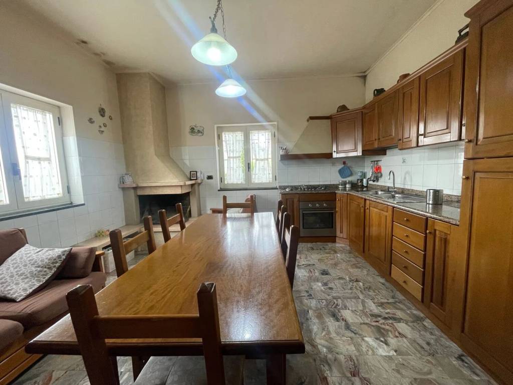 Villa a Guardia sanframondi in Via Zeppa Di Ferro S.N.C. - Foto 3