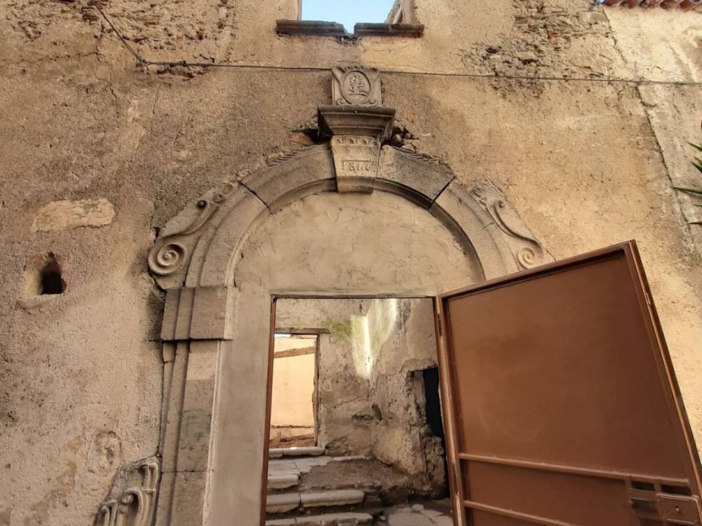 Palazzo / stabile a Scalea in Via Municipale, 21 - Foto 2