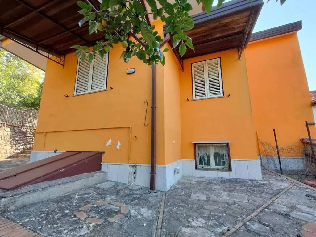 Villa a San lupo in Via Croci S.N.C. - Foto 4