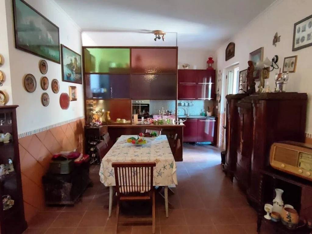 Villa a Castel volturno in Via Caldonazzo S.N.C. - Foto 4