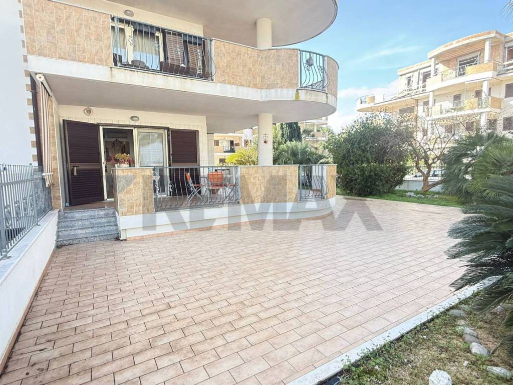 Appartamento a Vieste in Viale Italia - Foto 2