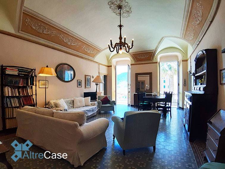 Appartamento a Laigueglia in Piazza Giuseppe Garibaldi, 12 - Foto 3