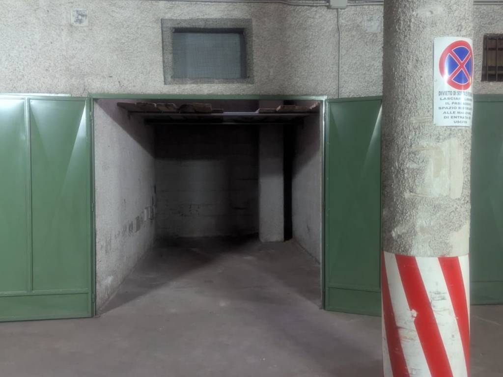 Box / garage a Cava de' tirreni in Corso Guglielmo Marconi, 55 - Foto 2