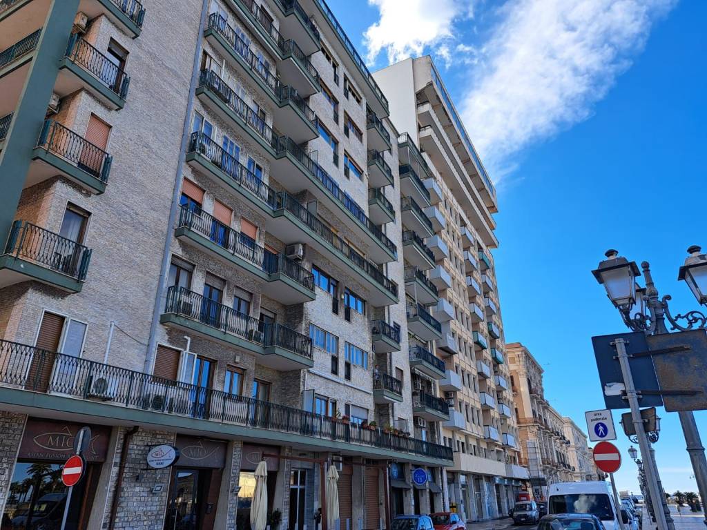 Appartamento a Taranto in Corso Due Mari, 9 - Foto 2