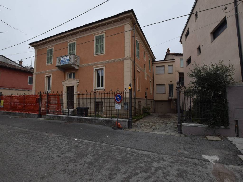 Immobile a Carrù in Piazza Generale Giuseppe Perotti, 10 - Foto 5