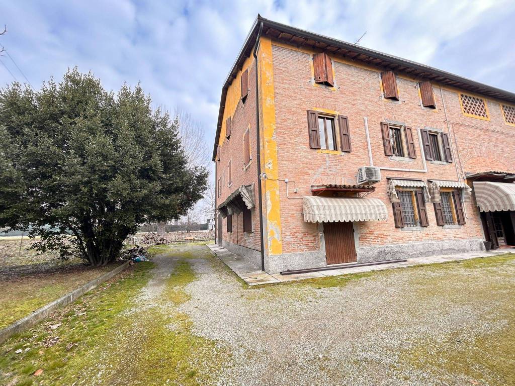 Palazzo / stabile a Modena in Via Silvino Folloni, 130 - Foto 3