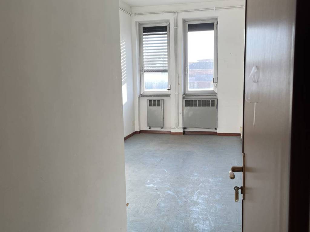 Appartamento a Viterbo in Viale Trento - Foto 4
