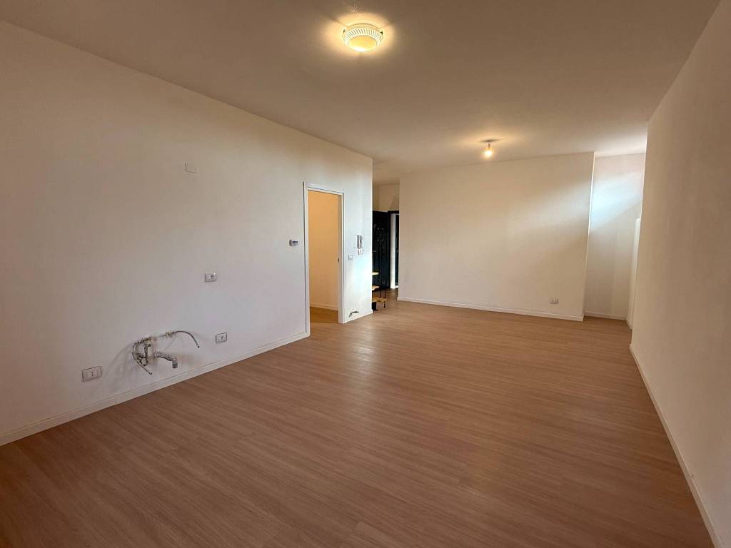 Appartamento a Lonato del garda in Via Piave - Foto 5