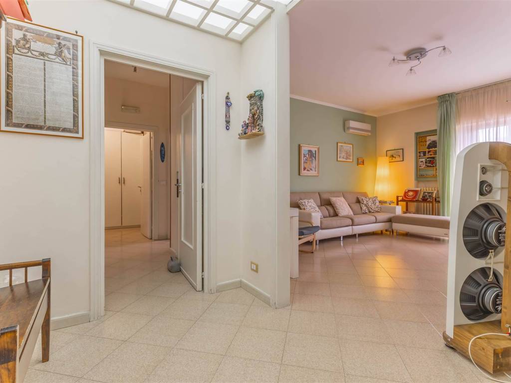 Appartamento a Bari in Via Giuseppe Maria Giovene, 49 - Foto 3