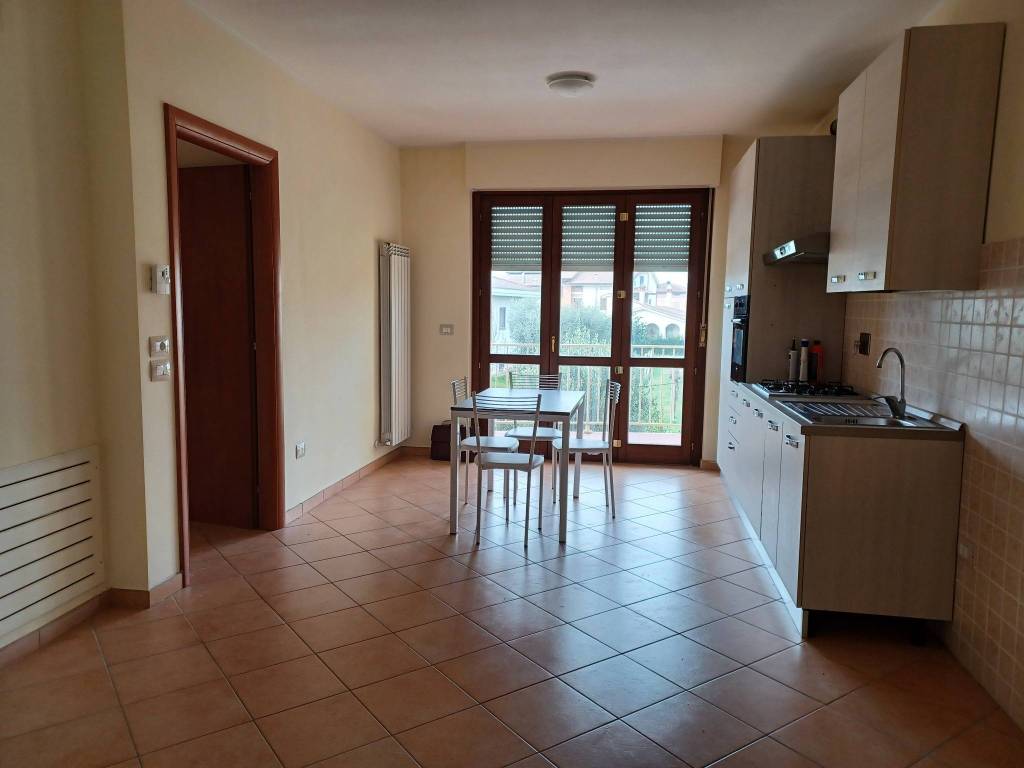 Appartamento a Marsciano in Via Solferino - Foto 2
