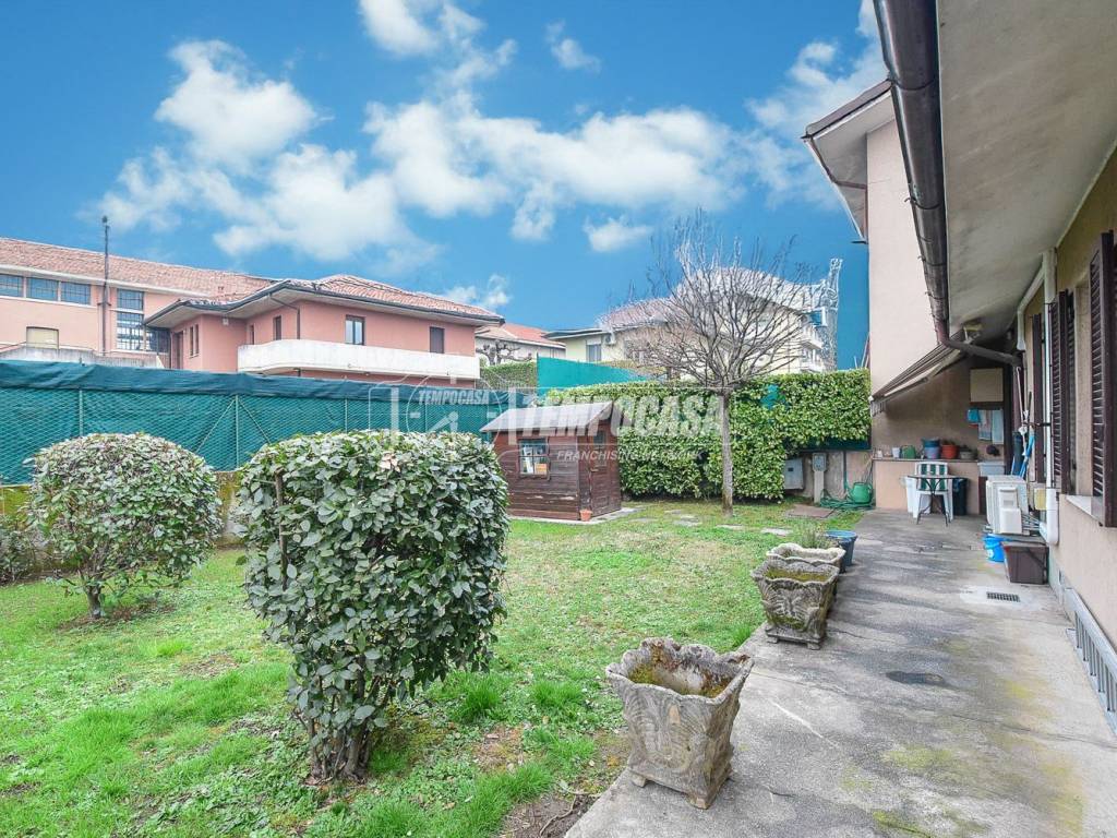 Villa a Erba in Via Lecco - Foto 3