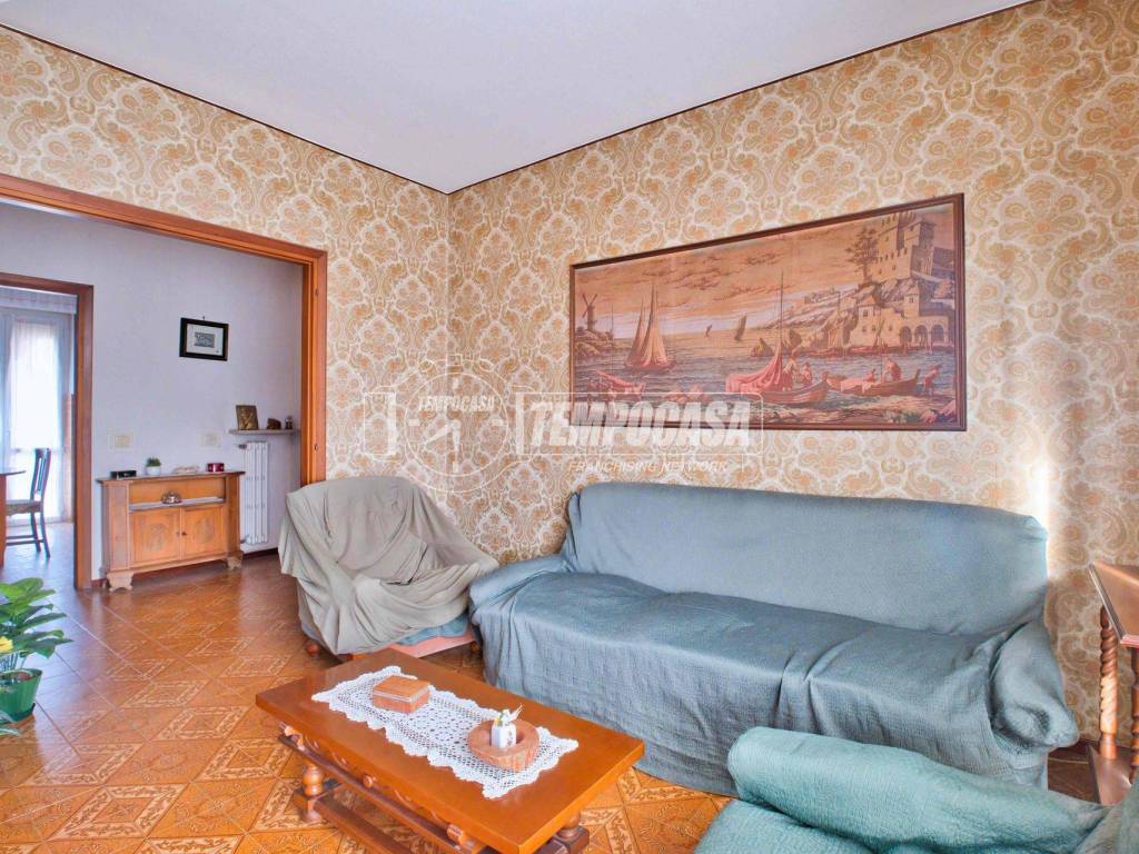 Appartamento a Cameri in Strada Privata dei Giardini - Foto 5