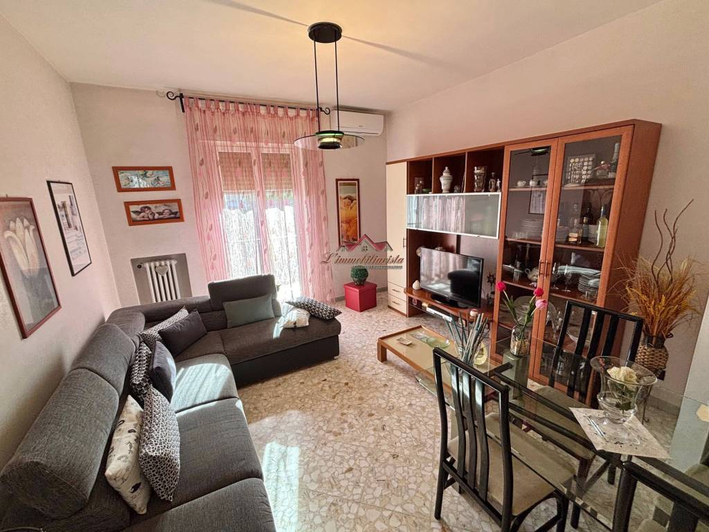 Appartamento a Modugno in Via Roma - Foto 3