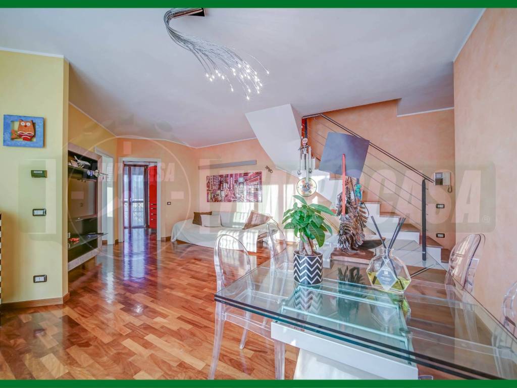 Appartamento a Gallarate in Via monteleone - Foto 3