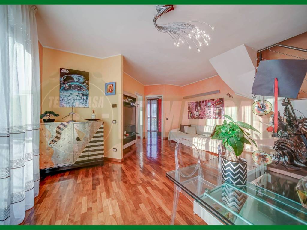 Appartamento a Gallarate in Via monteleone - Foto 4