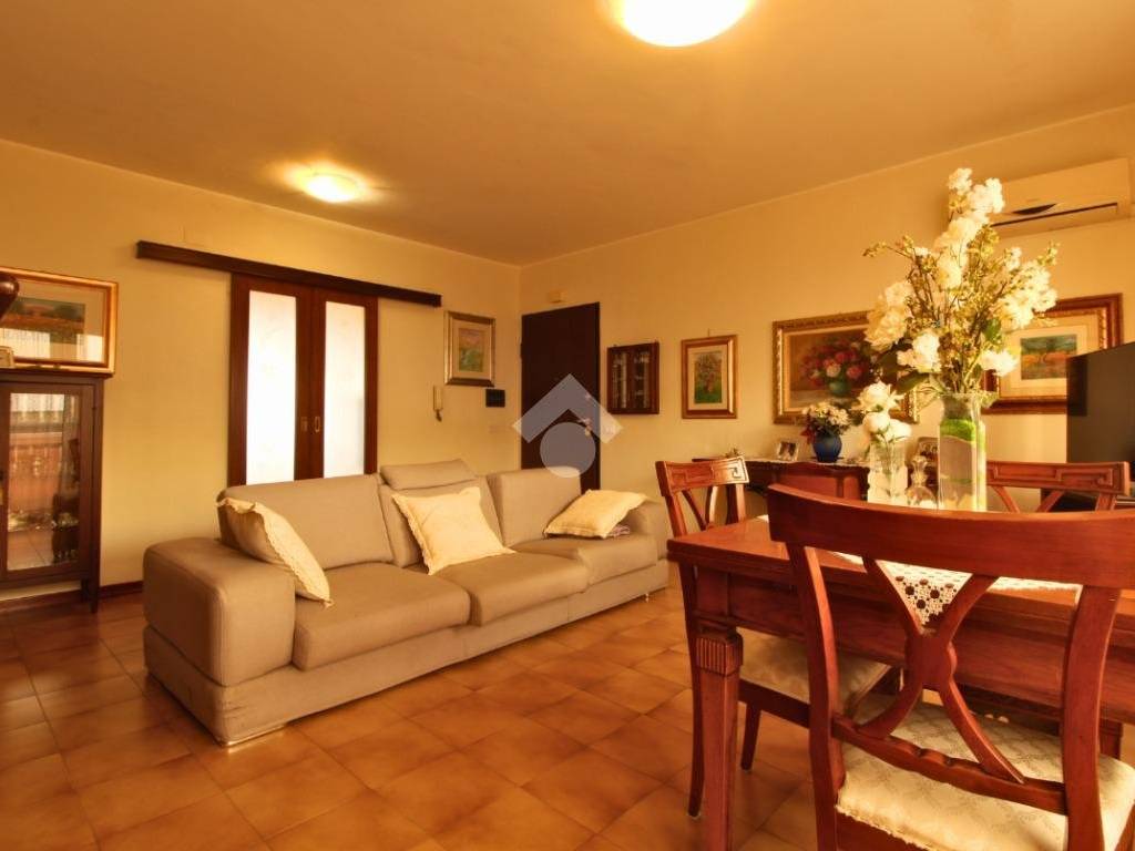 Appartamento a Teramo in VIA G. MONTAUTI, 7 - Foto 2
