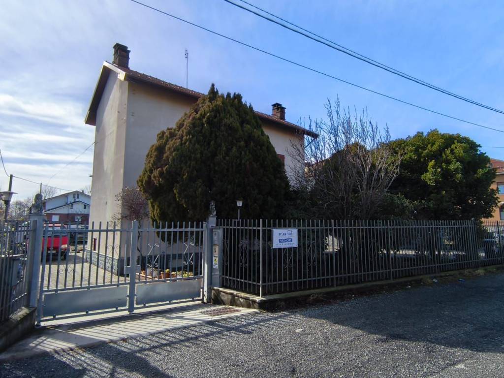Casa indipendente a Mathi in Via Repubblica, 13 - Foto 3