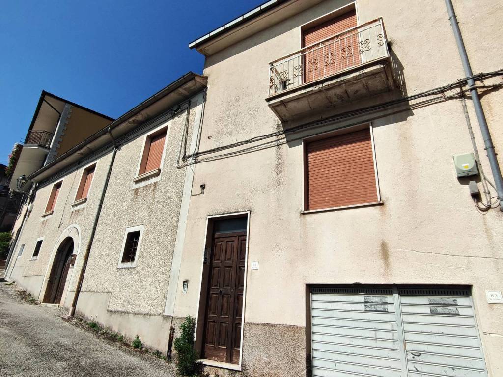 Casa indipendente a Montella in Via Cisterna, 84 - Foto 3