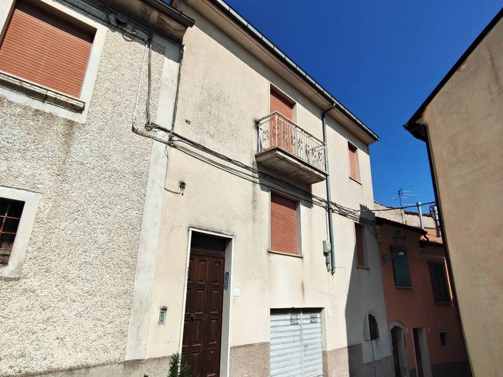 Casa indipendente a Montella in Via Cisterna, 84 - Foto 4