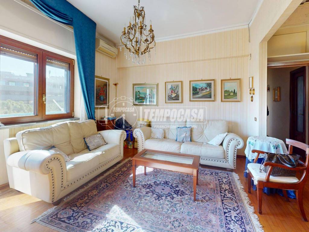 Appartamento a Bari in Via MARIA CRISTINA DI SAVOIA - Foto 4
