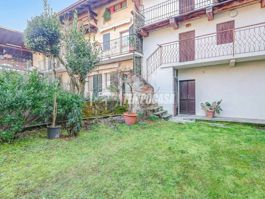 Rustico / casale a Comignago in Località Villa e Giannone - Foto 2