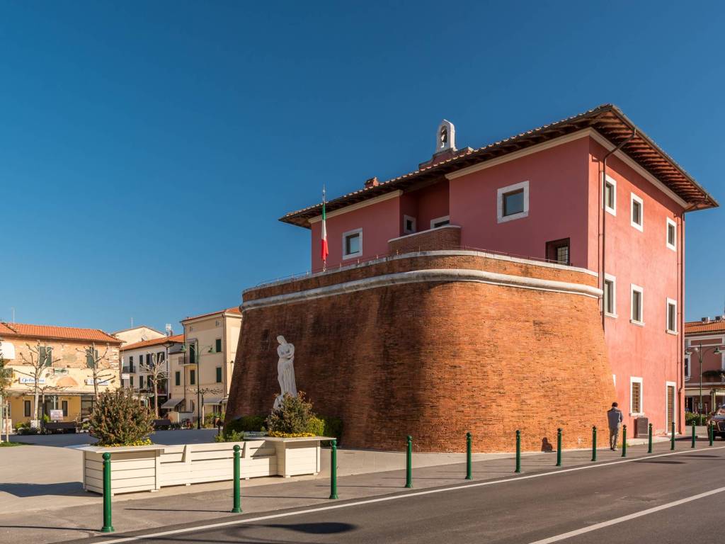Immobile a Forte dei marmi in Via Caio Duilio - Foto 2