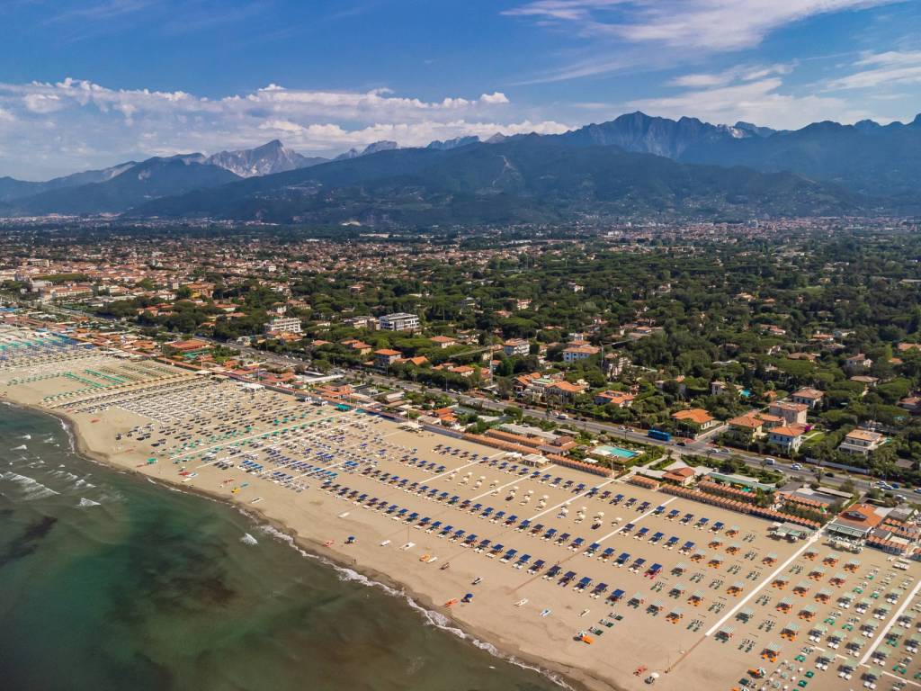 Immobile a Forte dei marmi in Via Caio Duilio - Foto 4