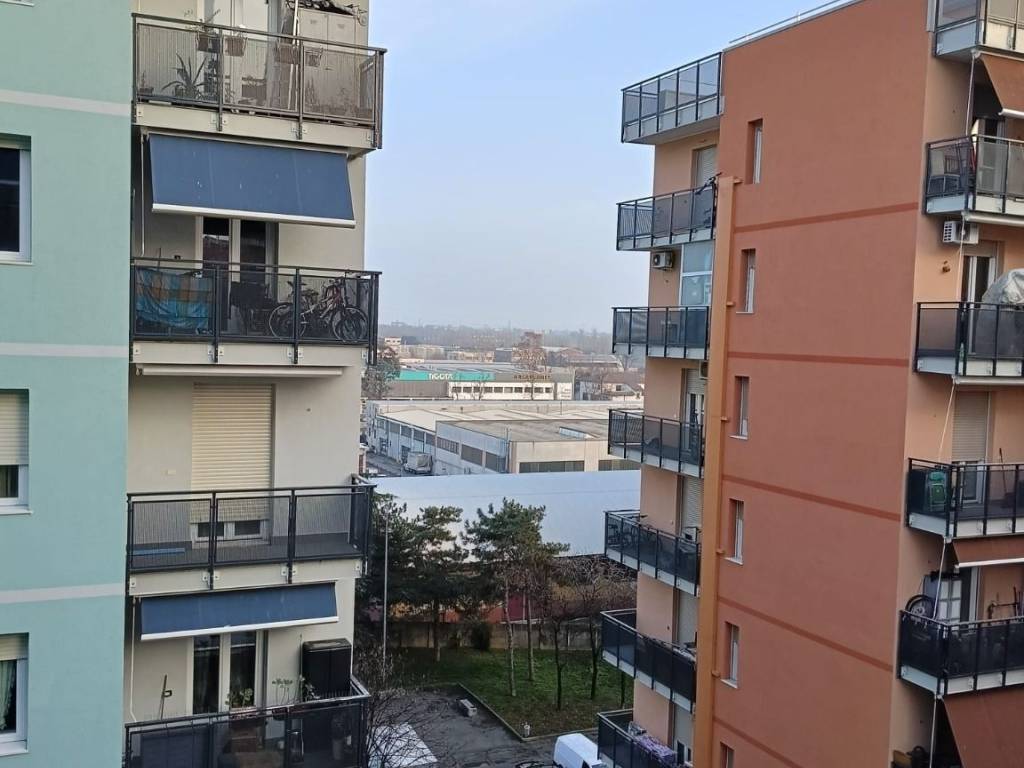 Appartamento a Pioltello in Via Francesco Cilea, 8 - Foto 2