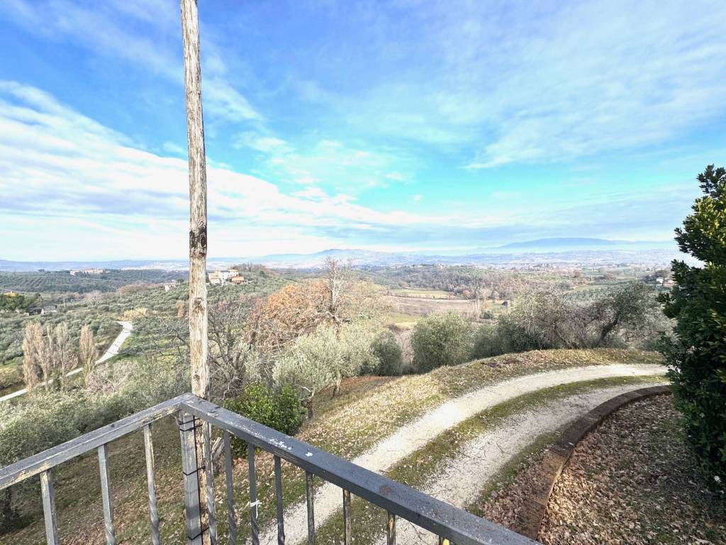 Villa a Giano dell'umbria in Strada Provinciale di Giano - Foto 5