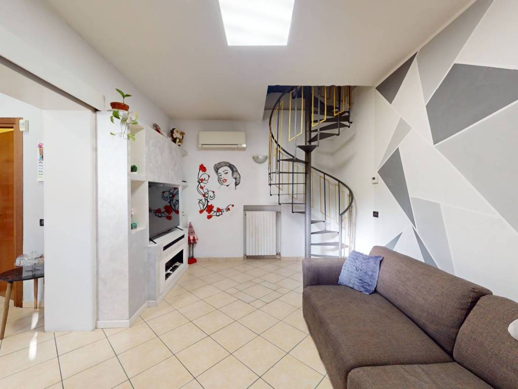Appartamento a Seveso in Via Silvio Pellico, 7 - Foto 2
