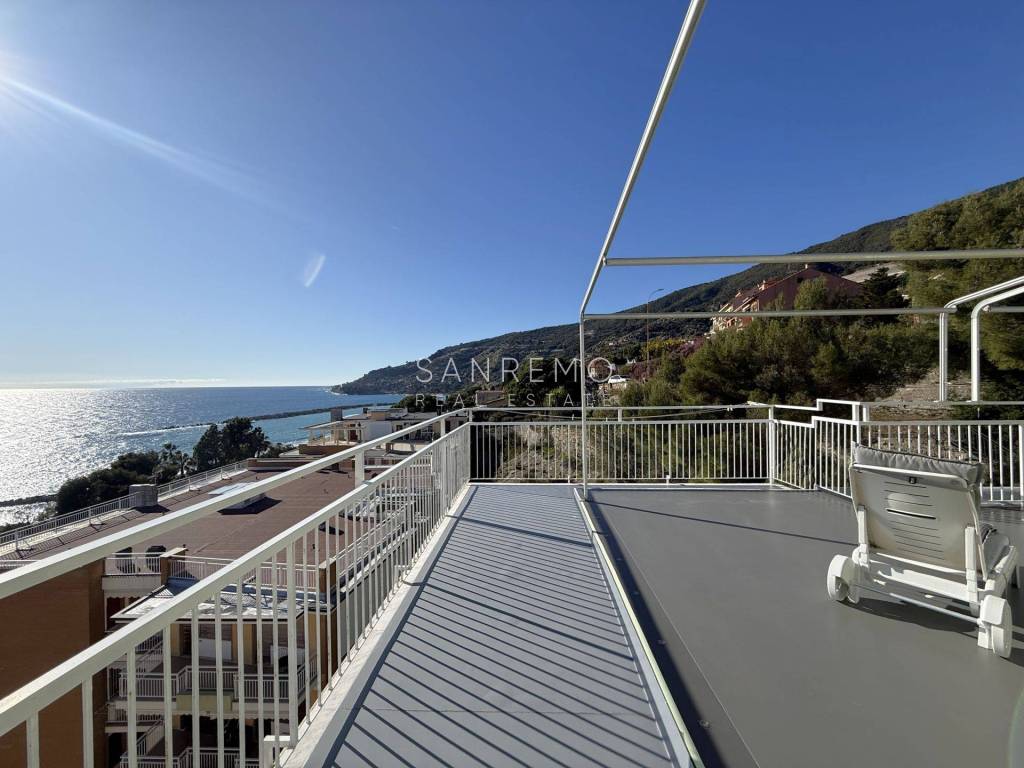 Attico / mansarda a Ospedaletti - Foto 5