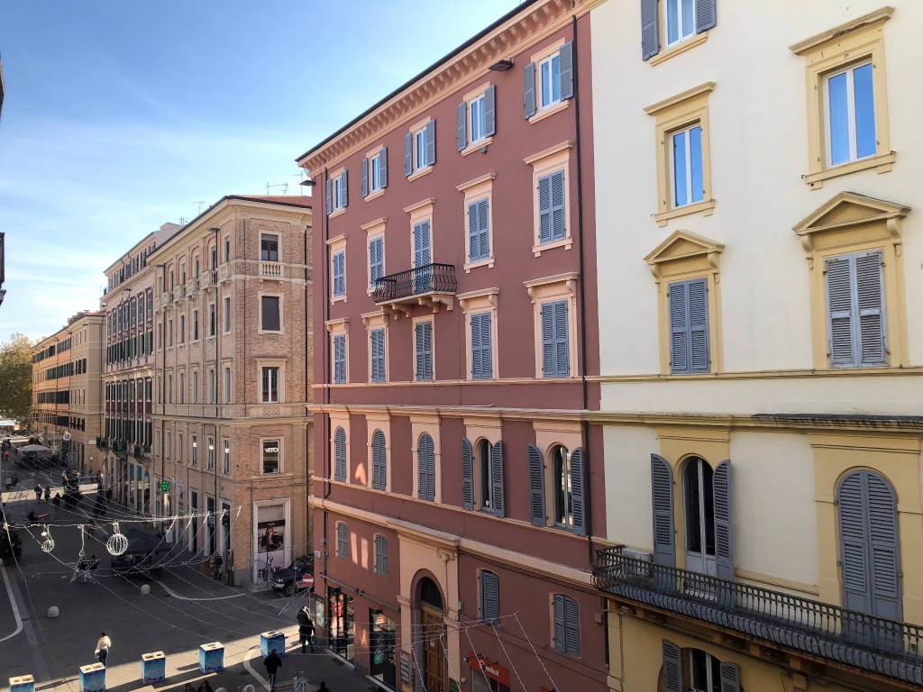 Appartamento a Ancona in Corso Giuseppe Garibaldi - Foto 2