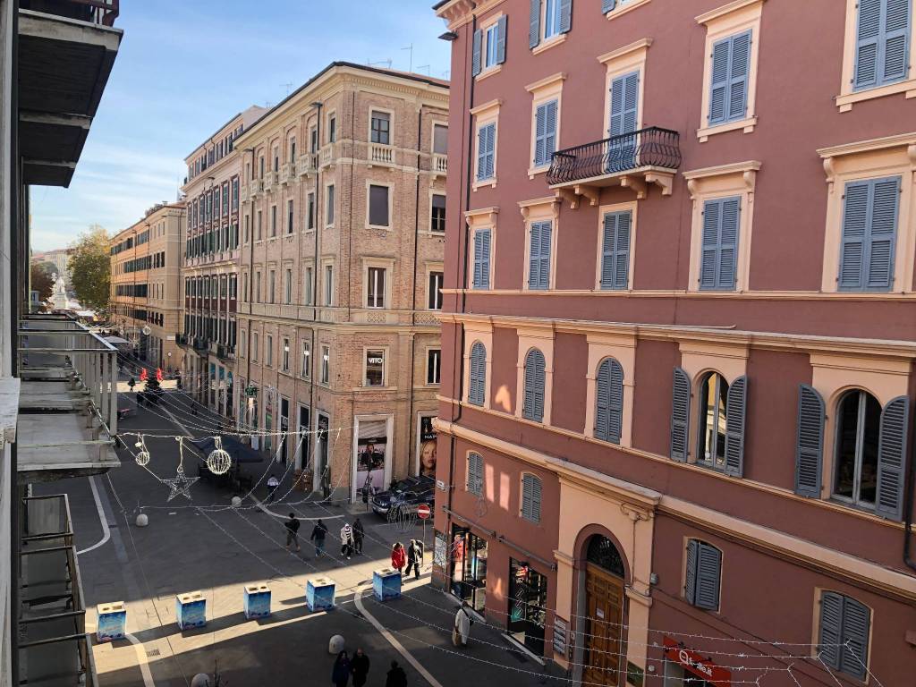 Appartamento a Ancona in Corso Giuseppe Garibaldi - Foto 4